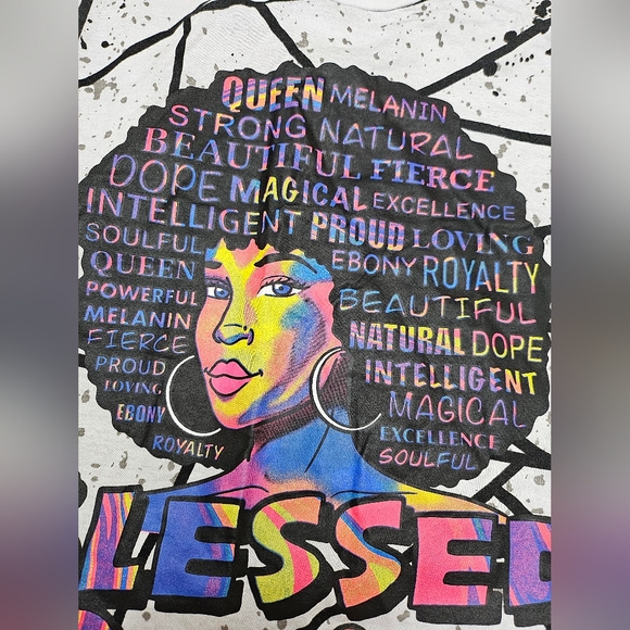 On Fire "Blessed Queen" Open Back Grafitty Print T-shirt Womam Size Medium - Picture 7 of 8